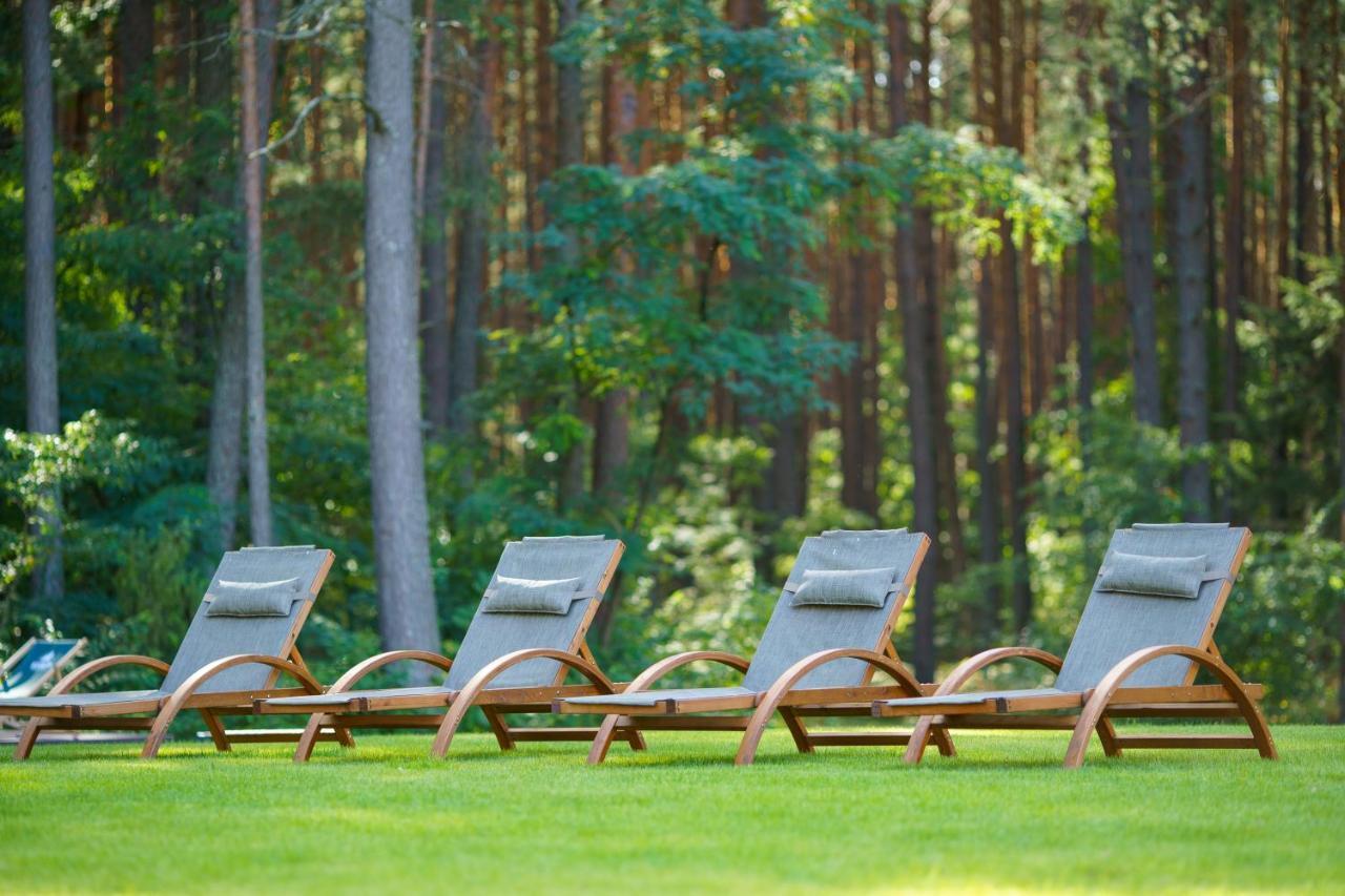 Szumy Park Hotel & Restaurant Susiec Buitenkant foto